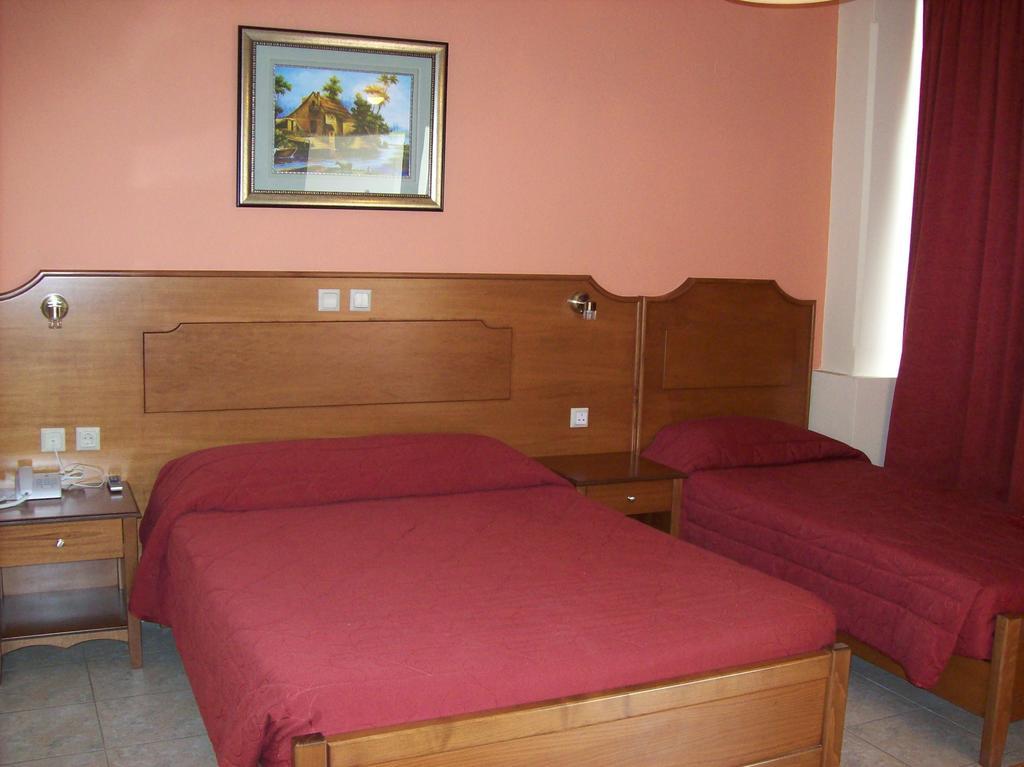 Thomas Bay Hotel Agios Stefanos Avliotes  Zimmer foto
